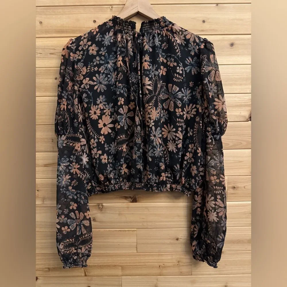 Free People Sz XSmall Clarissa Floral Printed Puff Sleeve Cropped Blouse Revolve